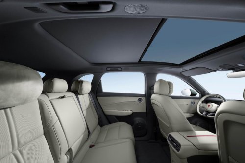 旗HS6已正式开启预售实力诠释家用车新标杆瓦力棋牌游戏20万左右混动suv推荐!红(图2) 旗HS6已正式开启预售实力诠释家用车新标杆瓦力棋牌游戏20万左右混动suv推荐!红(图2)